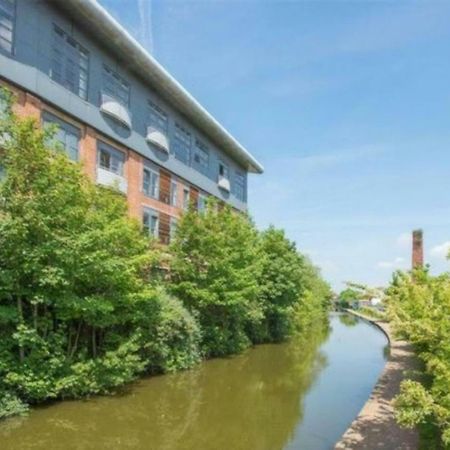 4B Loft Penthouse Industrial Decor With Canal & City Views Ковънтри Екстериор снимка
